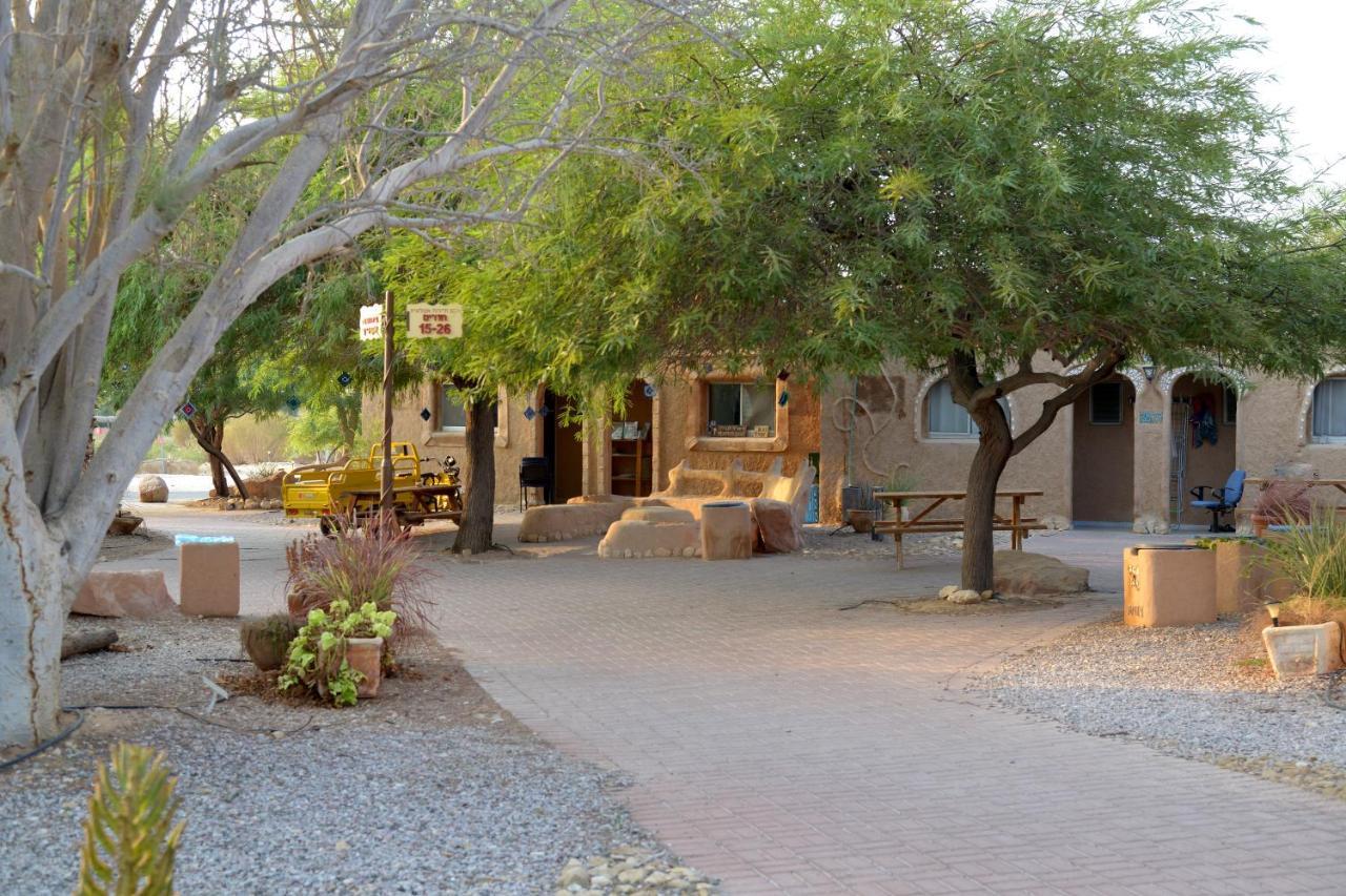 Lotan Desert Travel Hotel Nahal Ya'alon Ngoại thất bức ảnh
